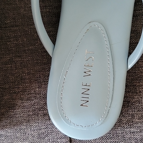 Sandals, - Picture 2 of 4